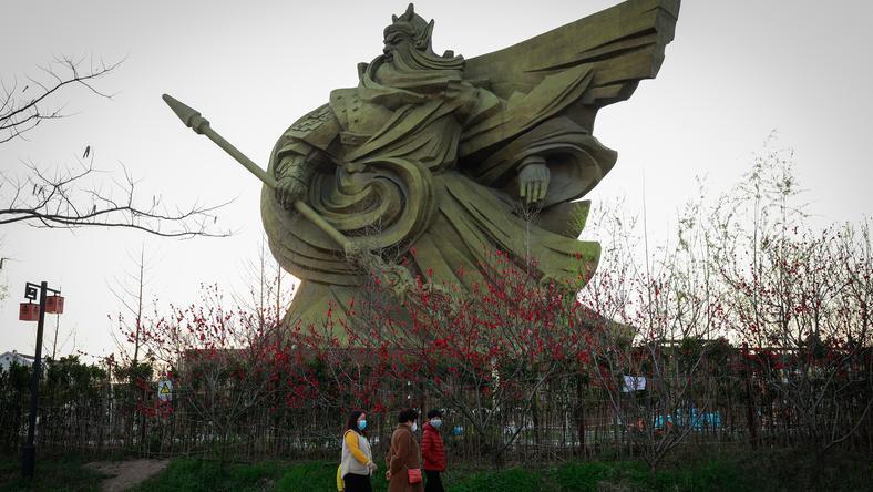 最大“关公”,头没了